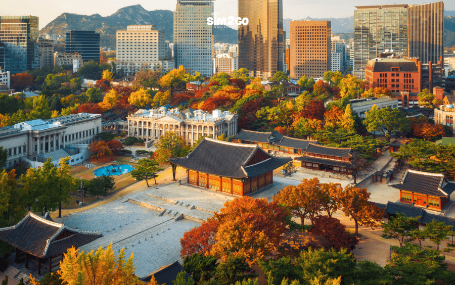 cung-dien-deoksugung-tai-seoul-khi-vao-thu
