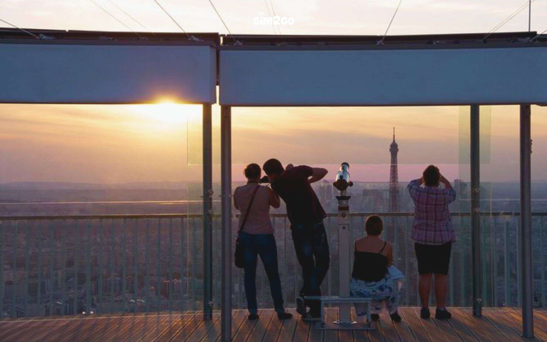 view-ngam-nhin-thanh-pho-paris-o-tang-56-cua-thap-Montparnasse-Paris